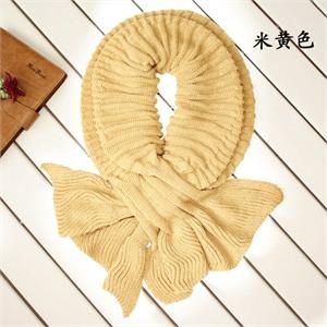 想飘内衣 妮可思保暖休闲毛线鱼尾围巾/披肩（米黄色）
