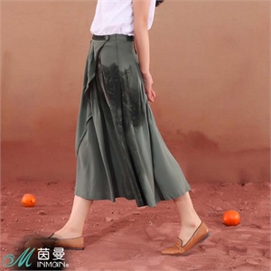 茵曼女装 织物腰带装饰个性拼接印花半身裙822111309