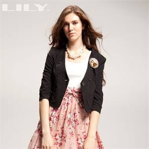 LILY 2011秋新品 黑色 西装版双排扣送胸花 短外套