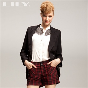 LILY 2011春秋 黑色 修身版型常规西装领 长袖西装