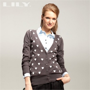 LILY 2011春秋款 V领开衫心型图案 长袖针织衫