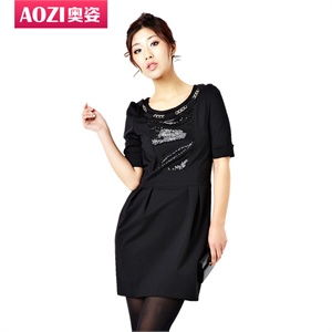 Aozi奥姿 2012韩版修身黑色五分袖连衣裙 女SC064
