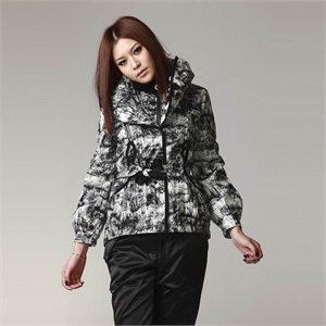 【品牌直供】CORONA 黑白花短款女装棉衣外套 1126810