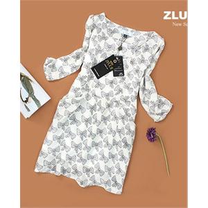 2色~~ZLUCIE品牌~~ZLXY-027斑点蝴蝶结暗纹提花雪纺大口袋上衣裙