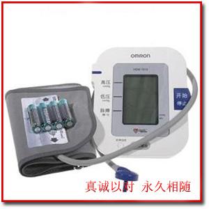欧姆龙血压计HEM-7012 时间显示 可储存90次记忆功能
