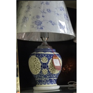精美陶瓷镂空小夜灯台灯，梅花工艺台灯，中式古典灯具