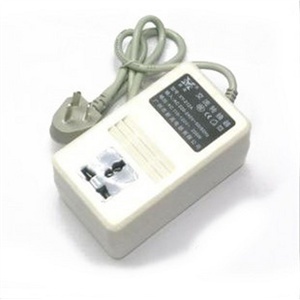 新英变压器 XY-212A 220V转110V 功率200W 电压器 国内用