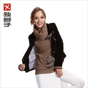 2011春女装 帅气军事风一粒扣短款修身小西装外套 AD50810