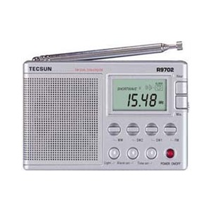 德生R-9702 数码显示二次变频多波段立体声收音机(赠电池2节）